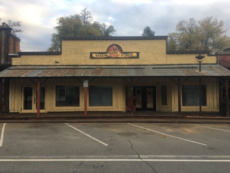 More Photos Of 164 Riverside Ave, Winthrop Restaurant For Lease