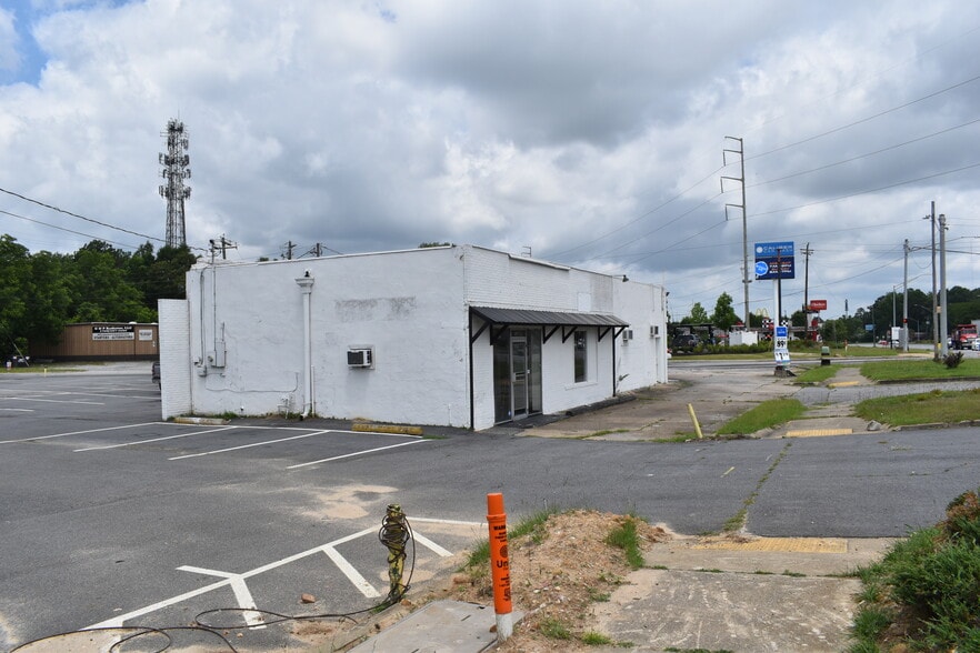 More Photos Of 3502 Victory Dr, Columbus Freestanding For Lease