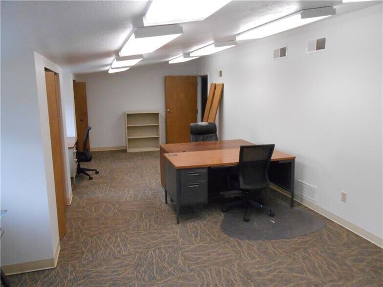 More Photos Of 5081 Old Clairton Rd, Pittsburgh Office For Lease