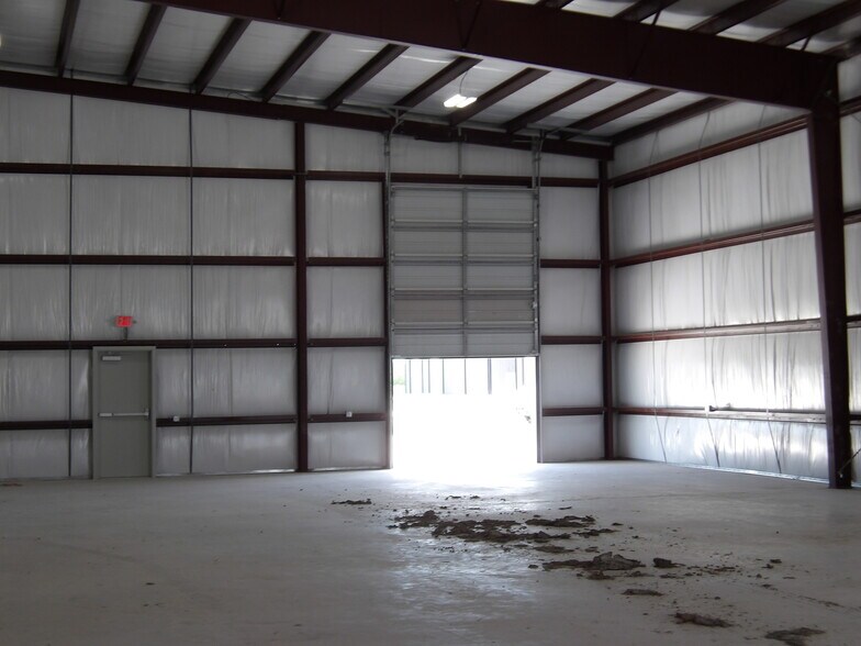 More Photos Of 1745 Laguna Circle, Harlingen Warehouse For Lease