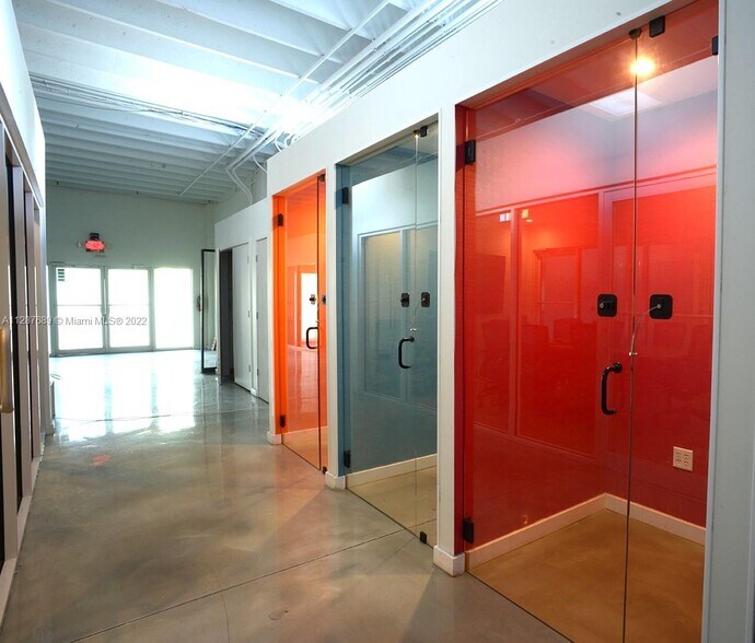 More Photos Of 350-360 NE 60th St, Miami Loft Creative Space For Lease
