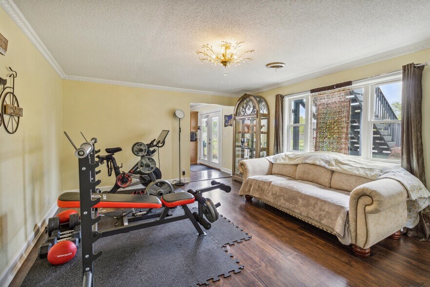 More Photos Of 7010 Frances Rd, Flushing Convenience Store For Sale