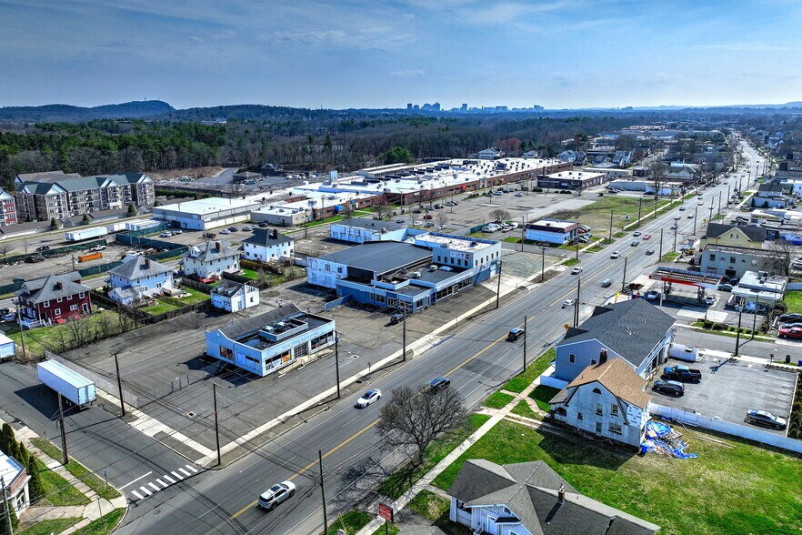 More Photos Of , Hamden General Retail For Sale