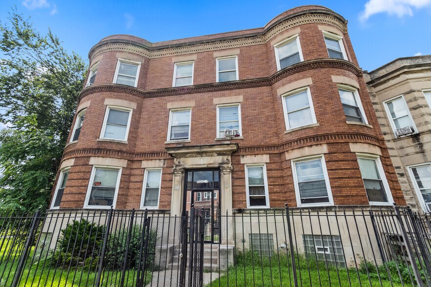 More Photos Of 7252 S Yale Ave, Chicago Apartments For Sale