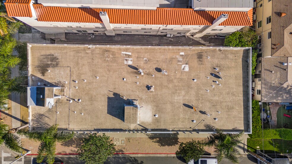 More Photos Of 1010 S Bedford St, Los Angeles Apartments For Sale