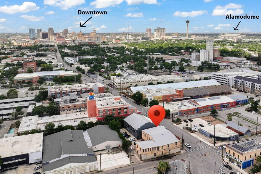 More Photos Of 1405 S Flores St, San Antonio Storefront Retail Residential For Lease