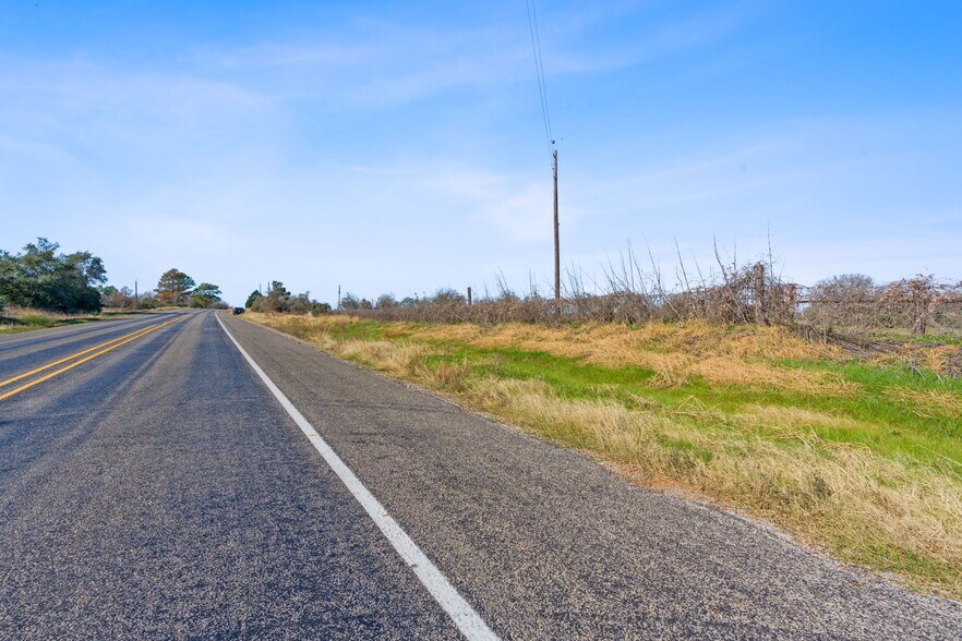 More Photos Of 10866 US-90, Harwood Land For Sale