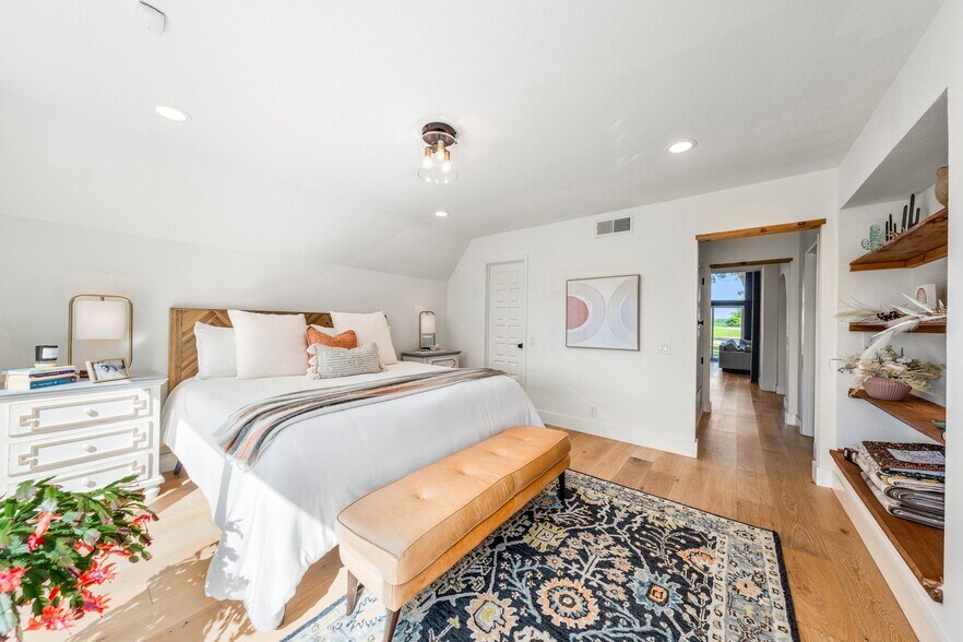 More Photos Of 4158 Creek Rd, Temple Specialty For Sale