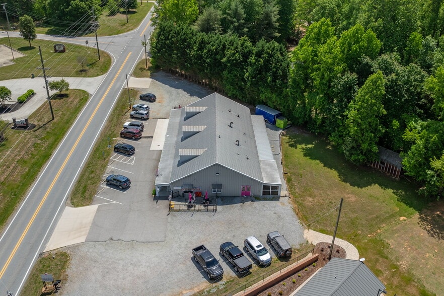 More Photos Of 8363 NC Hwy 109 Hwy, Winston-Salem Freestanding For Sale