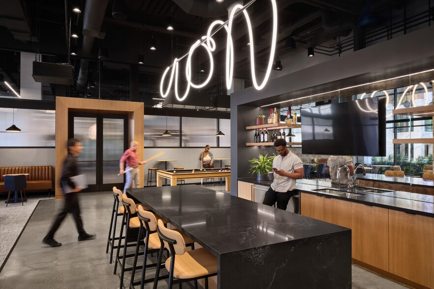 More Photos Of 221 Main St, San Francisco Office For Lease