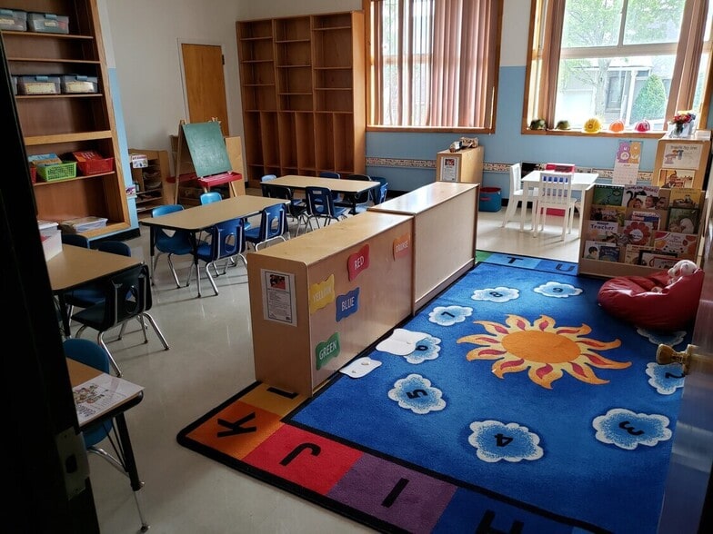 More Photos Of 80 Woodrow Rd, Staten Island Daycare Center For Lease