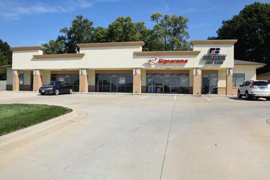 More Photos Of 1005 Middlebrook Dr, Liberty Office For Lease
