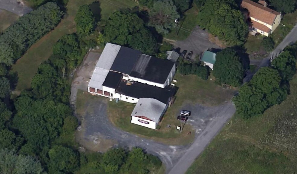 Primary Photo Of 116 Costa Rd, Highland Manufacturing For Sale