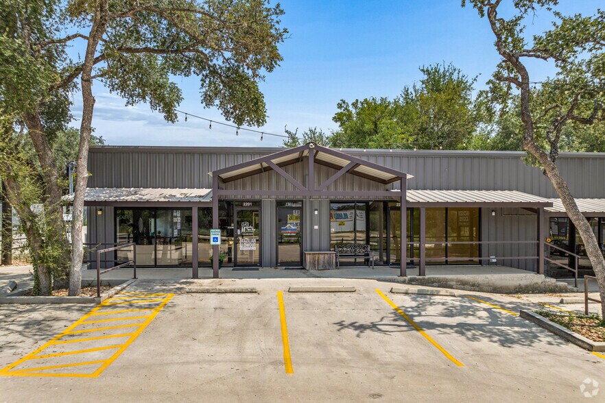 More Photos Of 18820 Fm 2252, San Antonio Freestanding For Lease