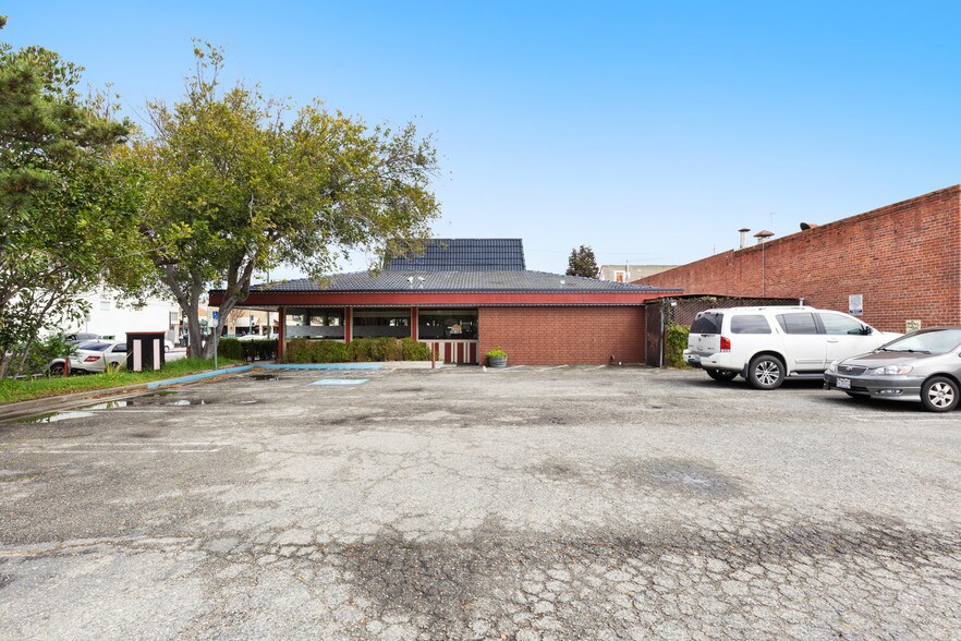 More Photos Of 1465 Webster St, Alameda Restaurant For Lease