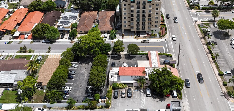 More Photos Of 2475 S Douglas Rd, Miami Restaurant For Sale
