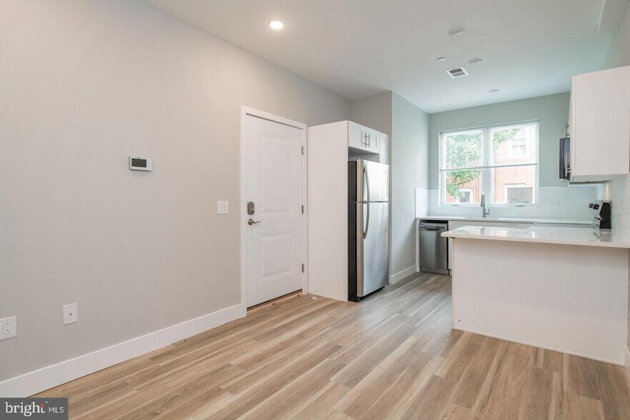 More Photos Of 2010 N 8th St, Philadelphia Apartments For Sale
