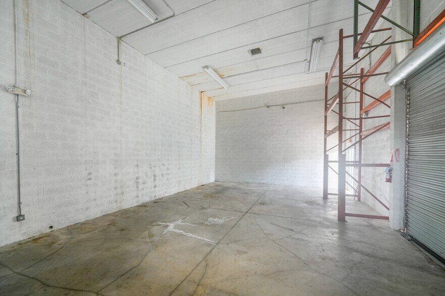 More Photos Of 23600 SW 132 Ave, Homestead Service For Lease