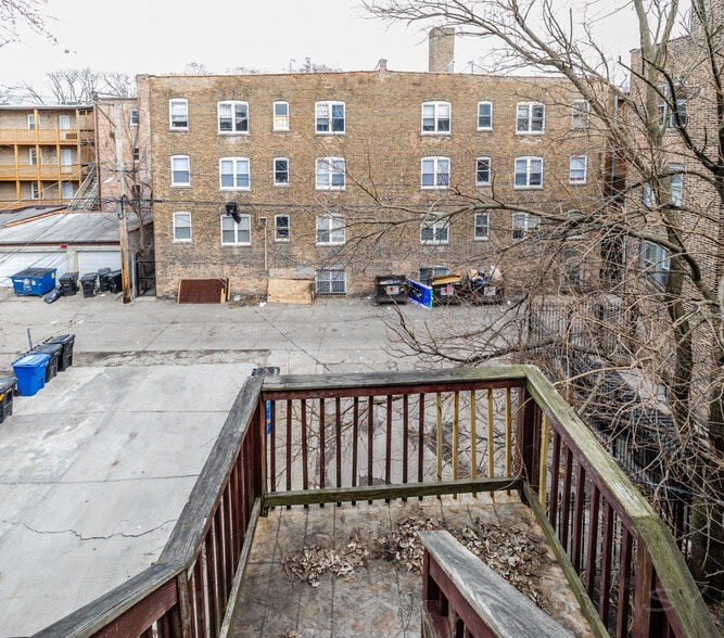 More Photos Of 7751 S Phillips Ave, Chicago Industrial For Sale