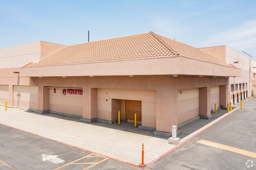 More Photos Of 1345 N Montebello Blvd, Montebello Freestanding For Lease