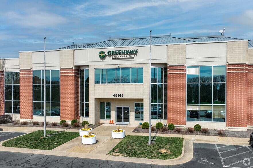 More Photos Of 45145 Research Dr, Ashburn Medical For Lease