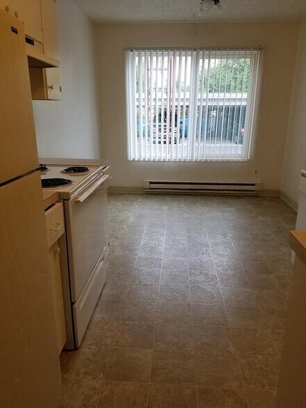 More Photos Of 1111 NE 122nd Ave, Portland Apartments For Sale