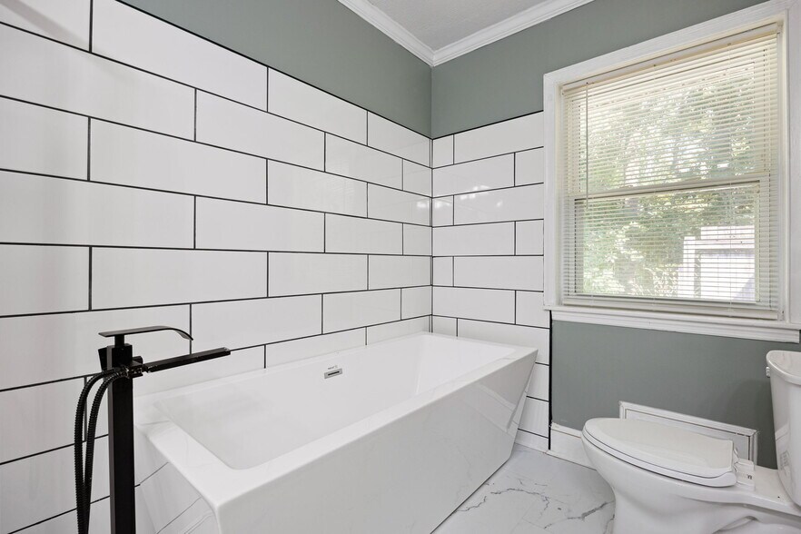 More Photos Of 250 E Memorial Dr, Dallas Land For Sale