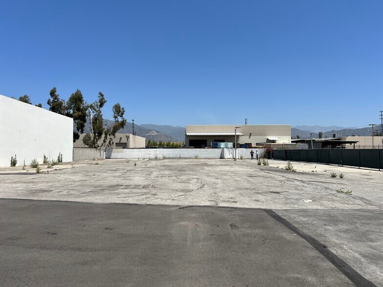 More Photos Of 575 S Vincent Ave, Azusa Land For Lease