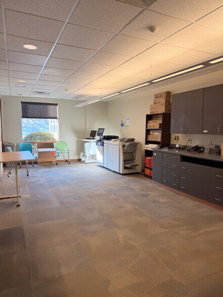 More Photos Of 502 Keystone Dr, Warrendale Office For Sale