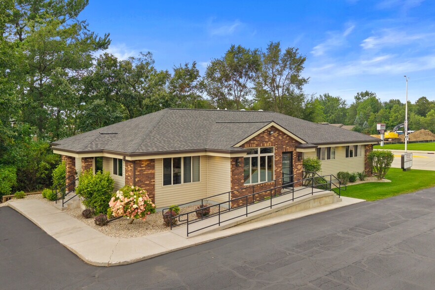 More Photos Of 3210 Post Rd, Stevens Point Office For Lease