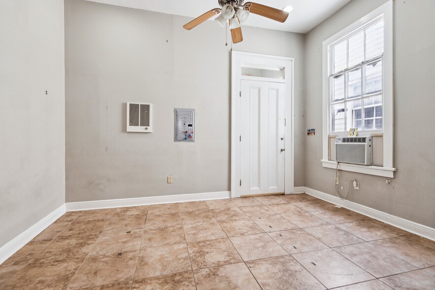 More Photos Of , New Orleans Unknown For Sale