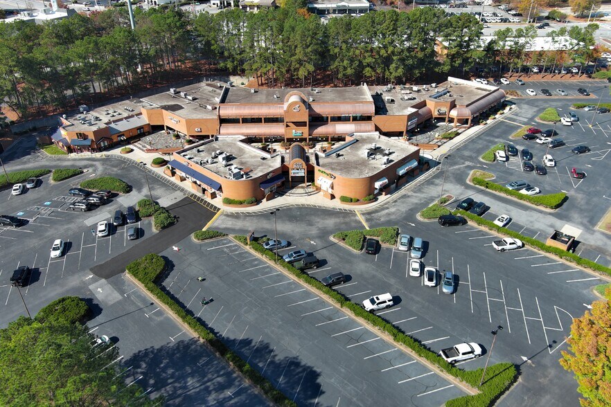 More Photos Of 3525 Mall Blvd, Duluth General Retail For Sale