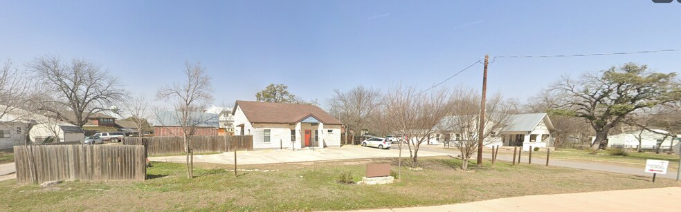 Primary Photo Of 800 Main St, Liberty Hill Office For Sale