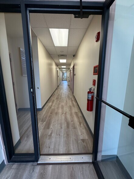 More Photos Of 294-298 State St, Hackensack Medical For Sale