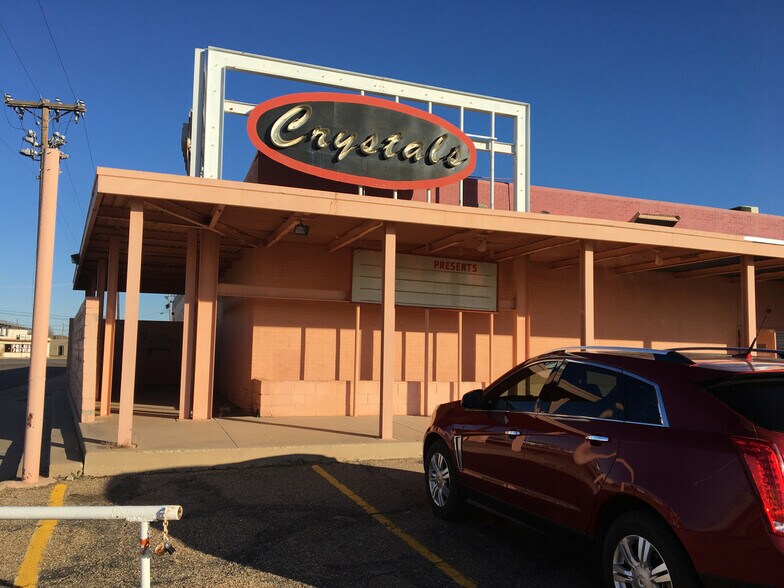 More Photos Of 2403 N Cornell St, Lubbock Bar For Sale