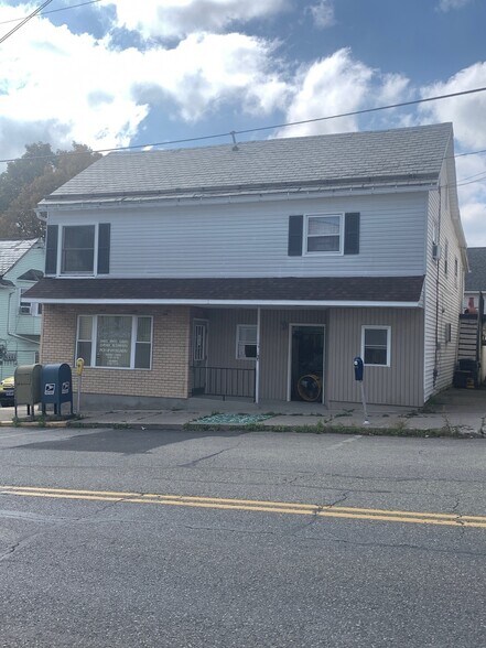 More Photos Of 229 S Robinson Ave, Pen Argyl Storefront Retail Residential For Sale