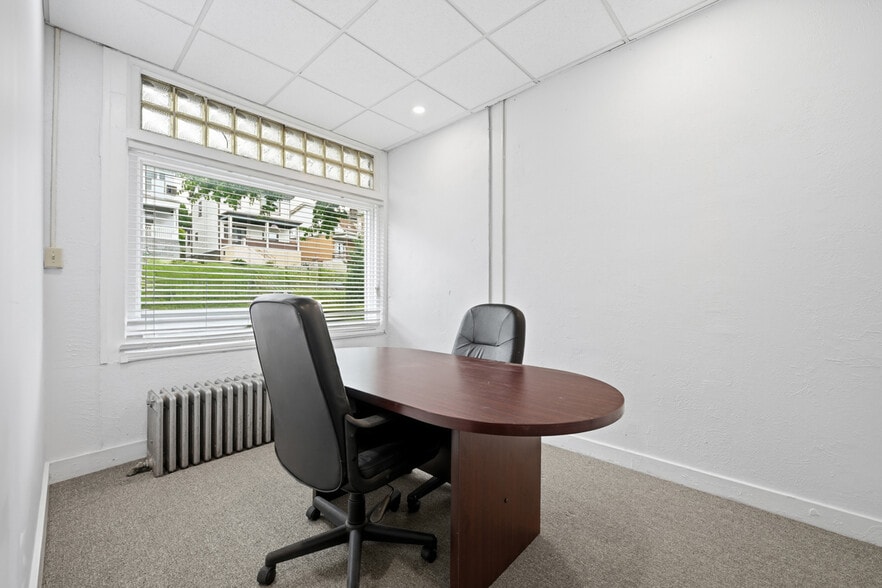 More Photos Of 350 Center Ave, Pittsburgh Office For Sale