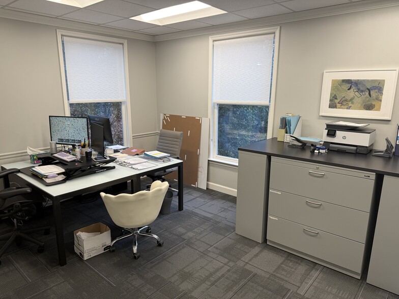 More Photos Of 1934 N Druid Hills Rd NE, Atlanta Office For Sale