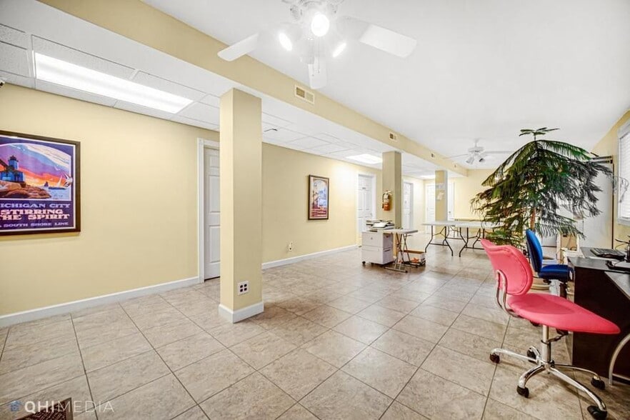 More Photos Of 2710 Franklin St, Michigan City Office Residential For Sale