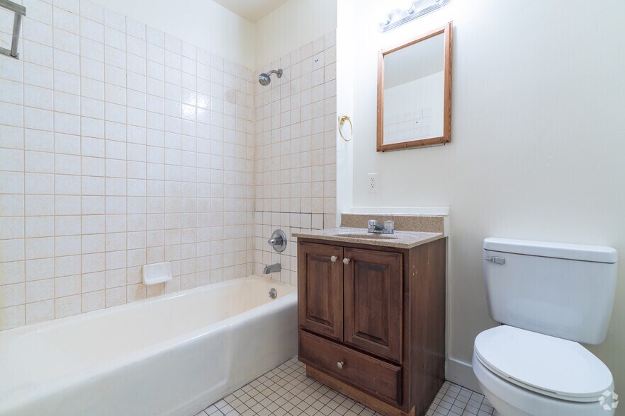 More Photos Of 4 College Ct, Louisville Multifamily For Sale