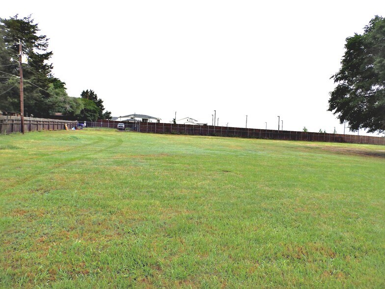 More Photos Of 6003 N Loop 256, Palestine Land For Sale