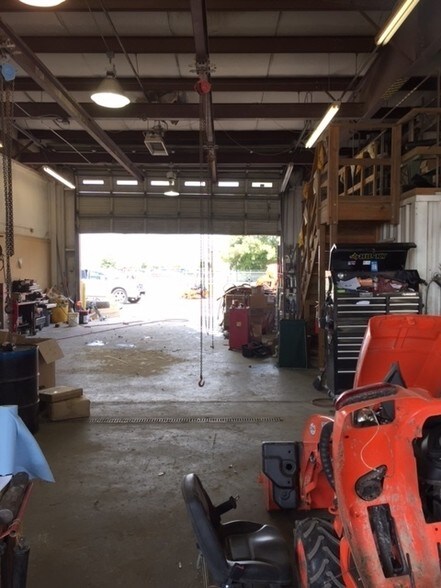 More Photos Of 23738 Northwest Fwy, Cypress Industrial For Sale