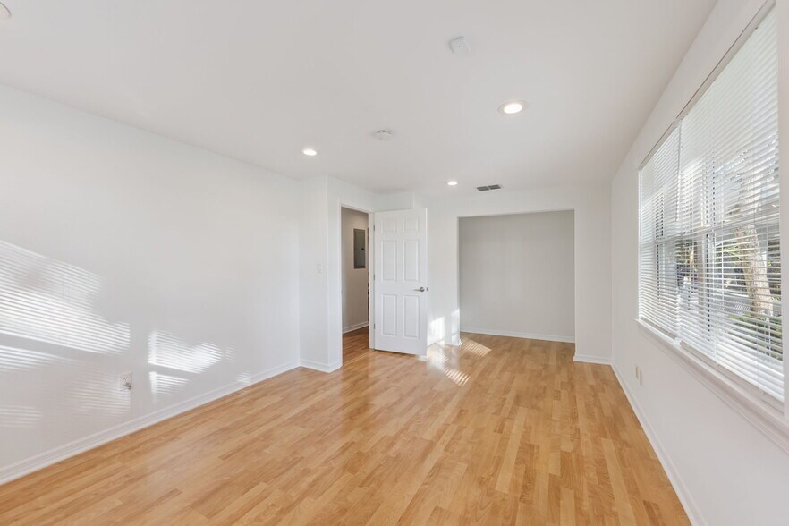 More Photos Of 1106 Brick Rd, Winter Garden Office For Lease