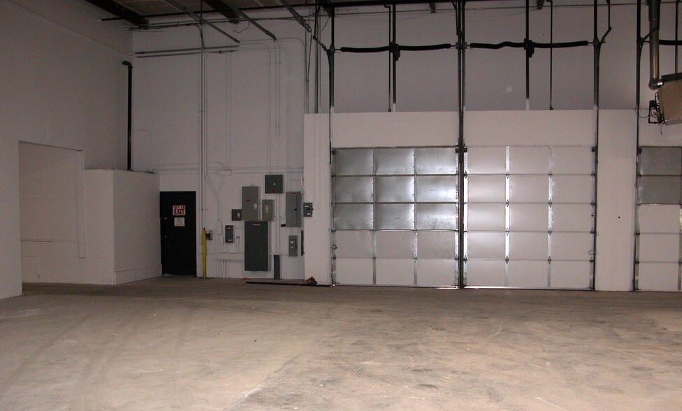 More Photos Of 11717-11755 NE Marx St, Portland Unknown For Lease