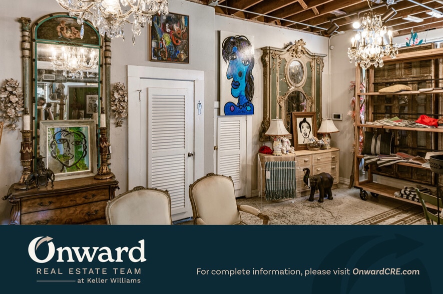 More Photos Of 210-212 S 5th St, Waco Storefront Retail Office For Sale