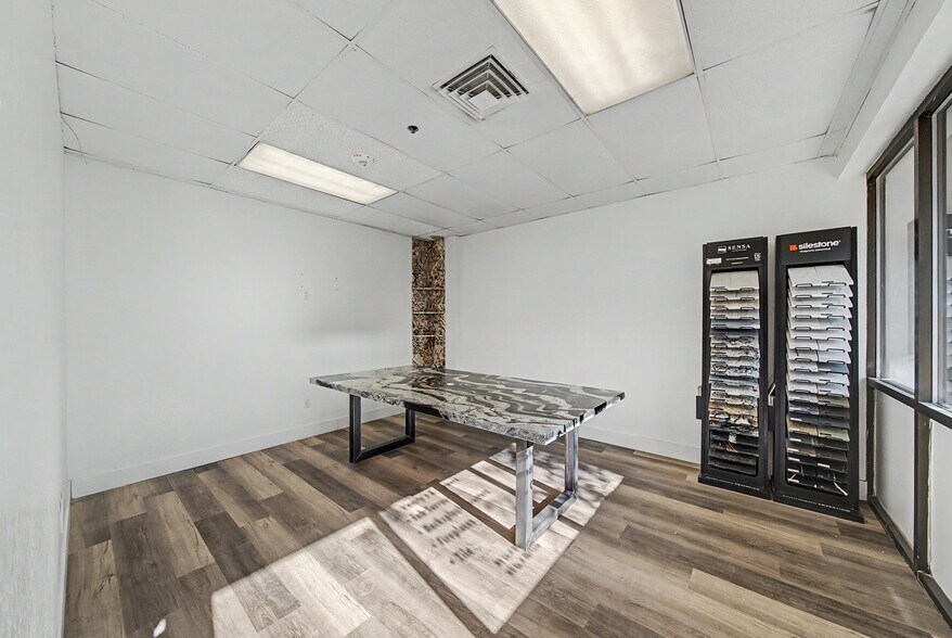 More Photos Of 320 Coney Island Dr, Sparks Warehouse For Sale