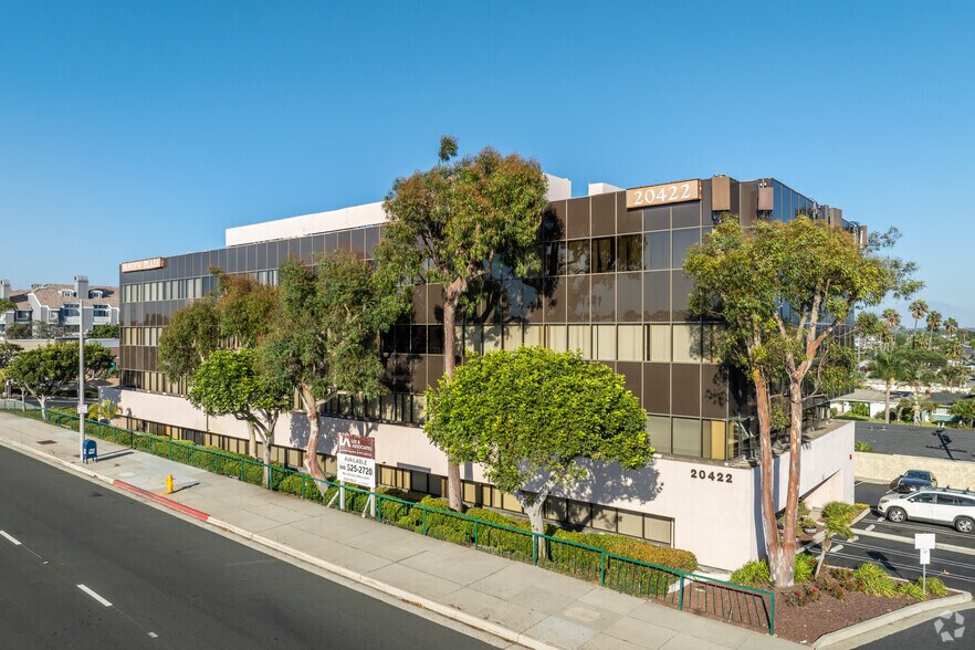 More Photos Of 20422 Beach Blvd, Huntington Beach Office For Sale