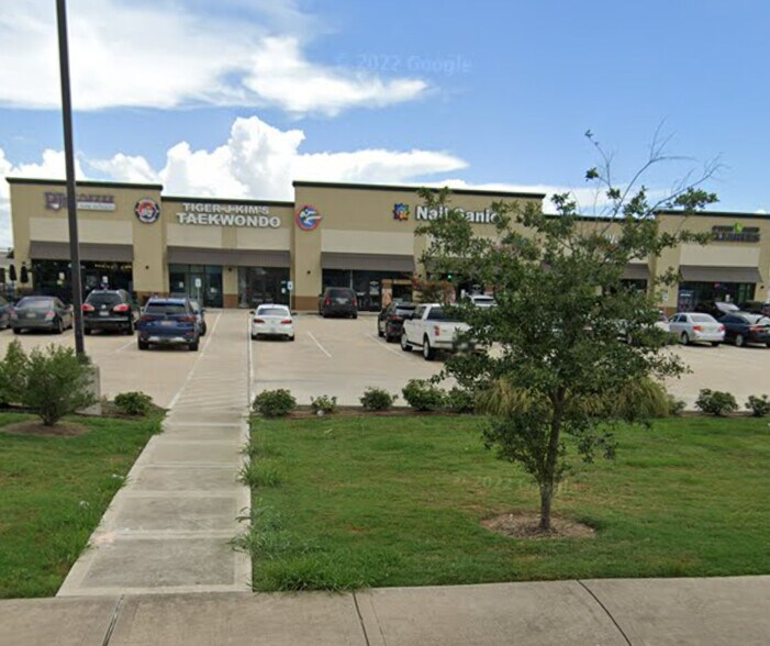 Primary Photo Of 12640 Broadway St, Pearland Freestanding For Lease