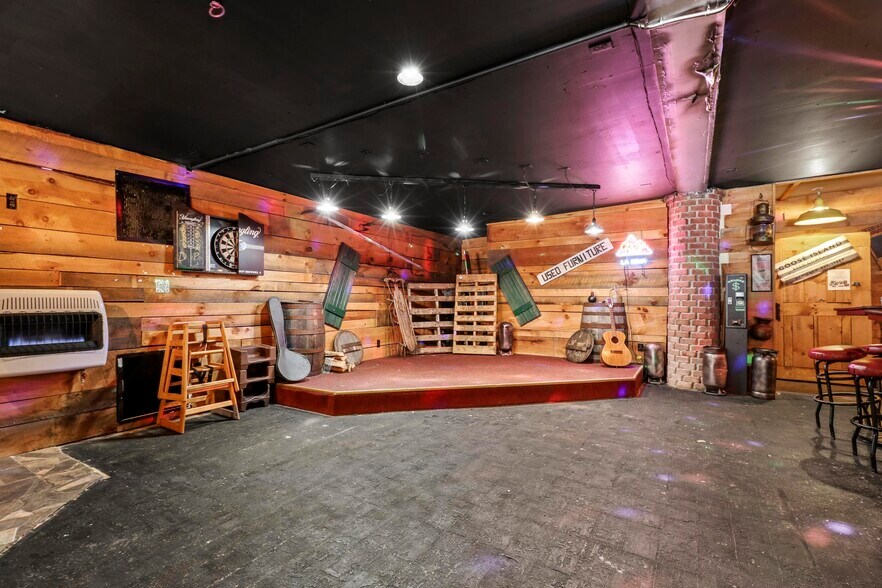 More Photos Of 3827 PA-115, Blakeslee Restaurant For Sale