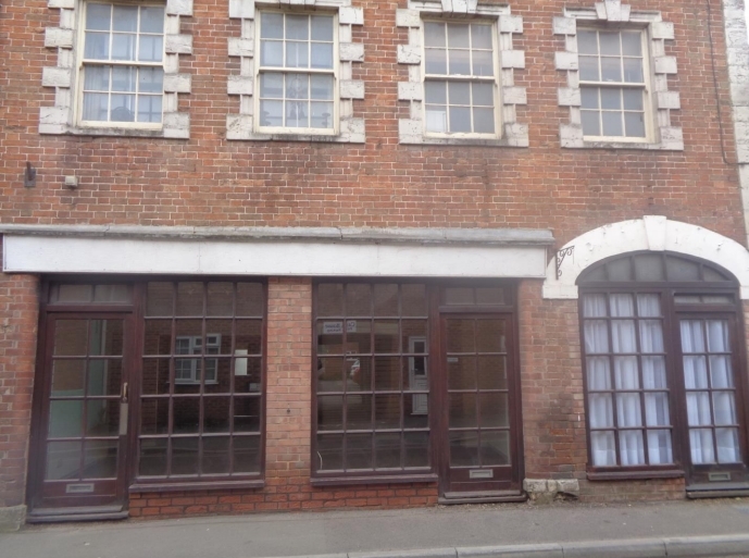 Primary Photo Of Bow St, Langport Storefront For Lease